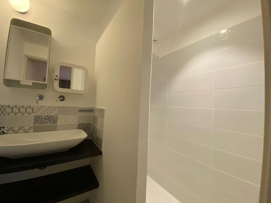 Le Nomade En Provence Bed & Breakfast Bouchet  Ngoại thất bức ảnh