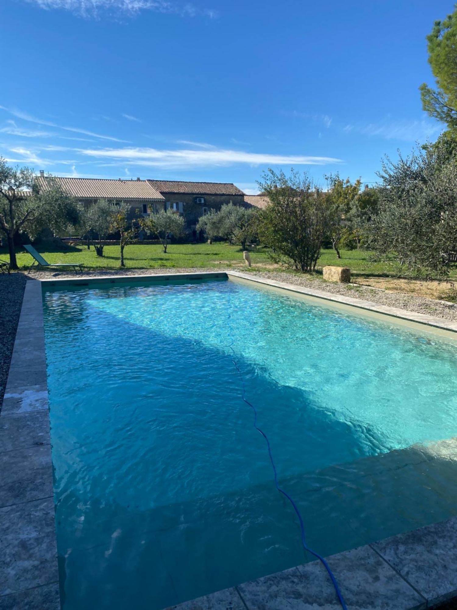 Le Nomade En Provence Bed & Breakfast Bouchet  Ngoại thất bức ảnh